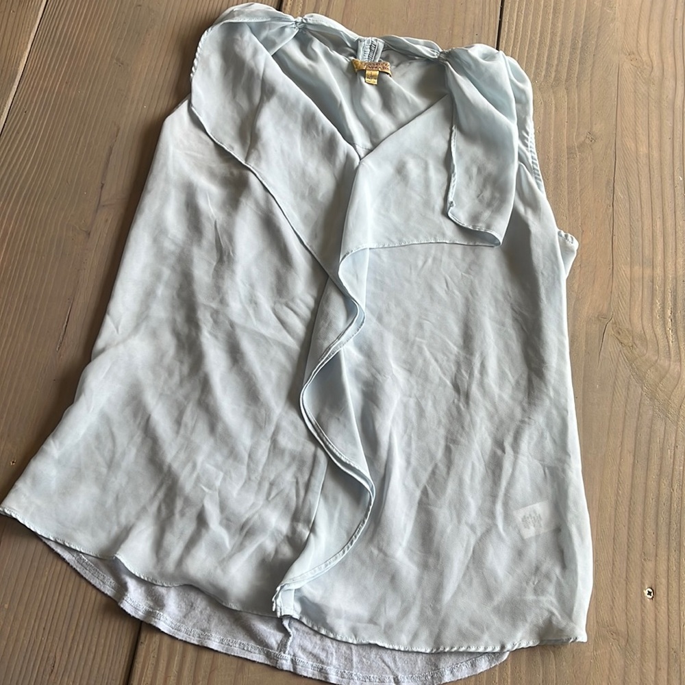 Vera Wang princess baby blue tank blouse L
